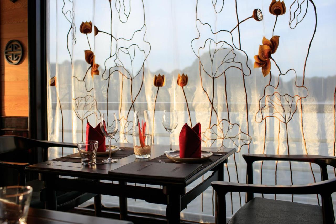 V'Spirit Cruise Hotel Hạ Long Ngoại thất bức ảnh