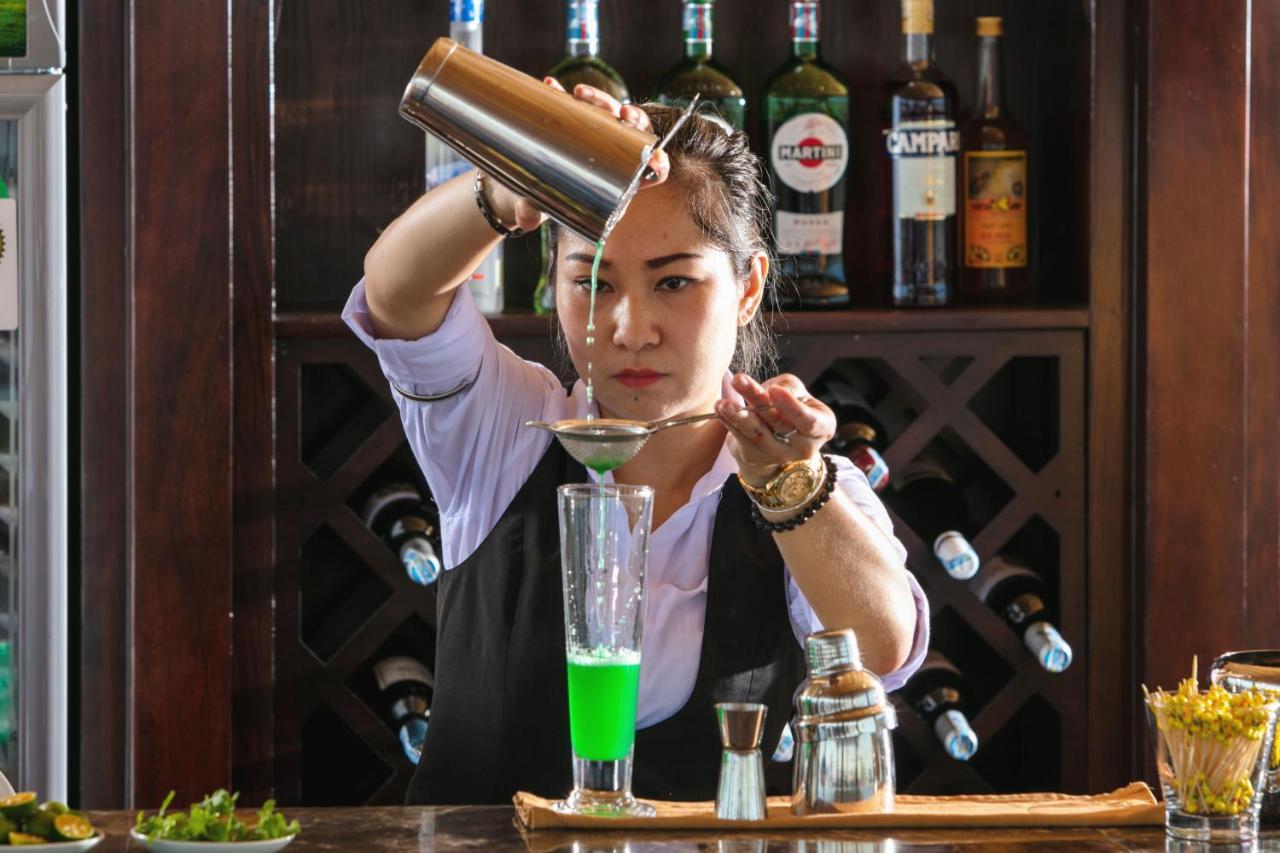 V'Spirit Cruise Hotel Hạ Long Ngoại thất bức ảnh