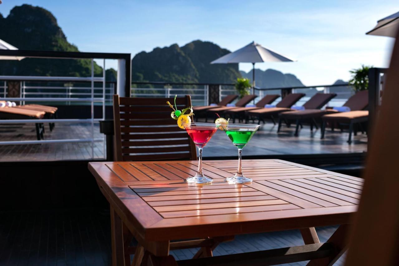 V'Spirit Cruise Hotel Hạ Long Ngoại thất bức ảnh