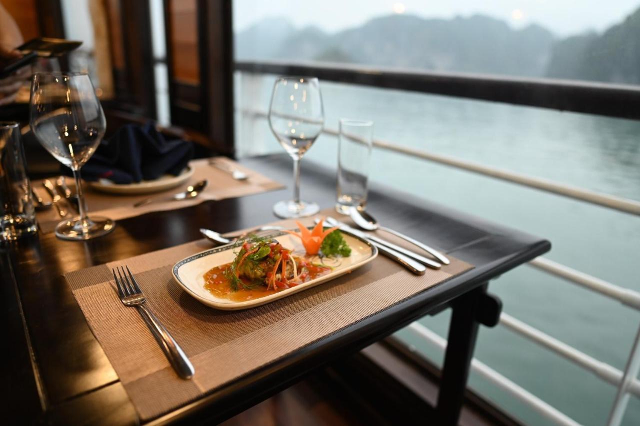 V'Spirit Cruise Hotel Hạ Long Ngoại thất bức ảnh