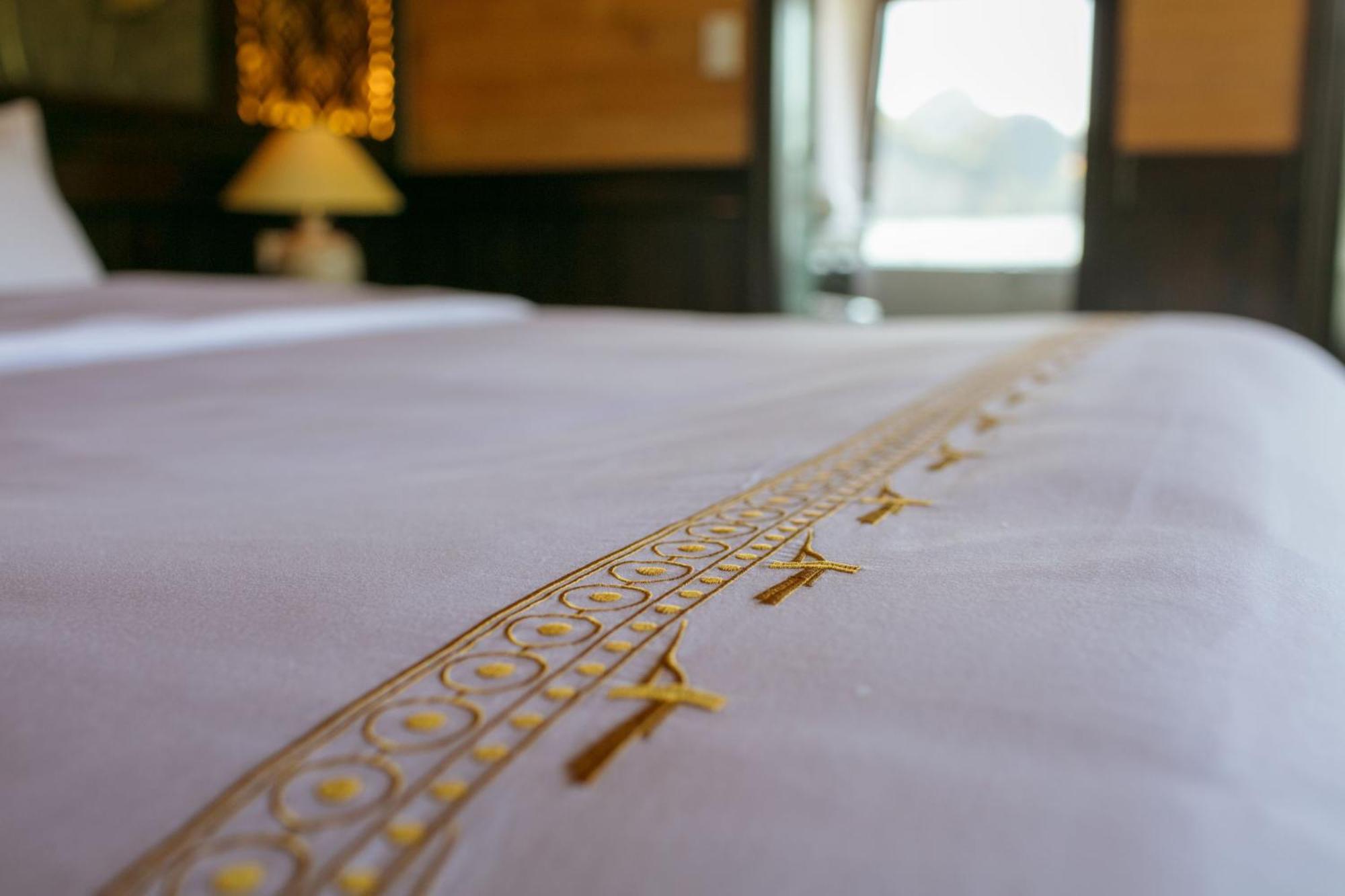 V'Spirit Cruise Hotel Hạ Long Ngoại thất bức ảnh