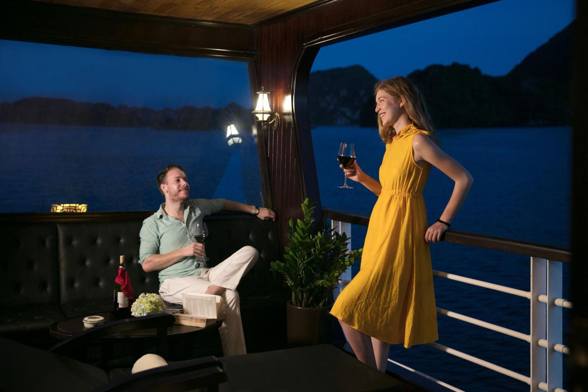 V'Spirit Cruise Hotel Hạ Long Ngoại thất bức ảnh