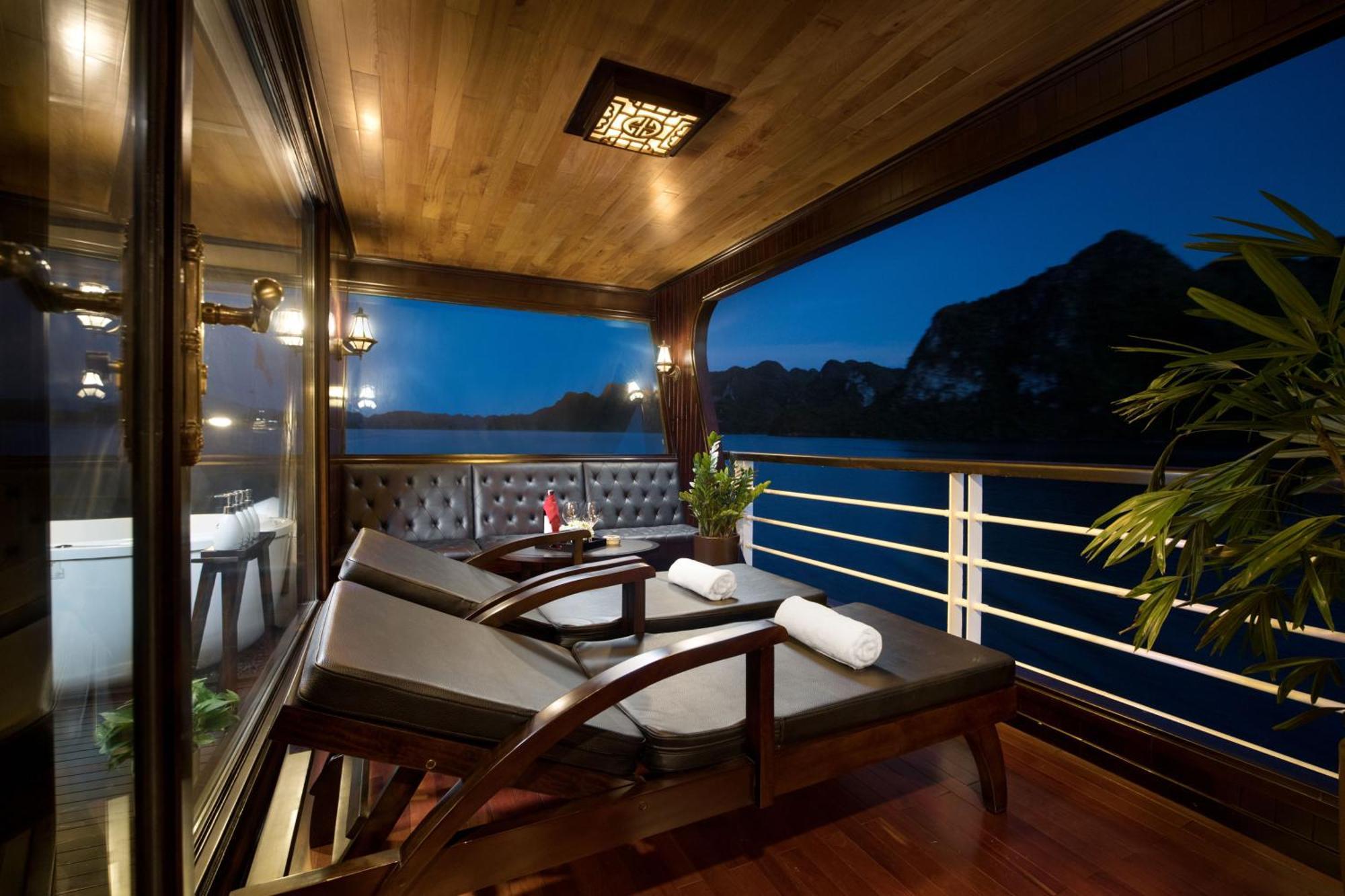 V'Spirit Cruise Hotel Hạ Long Ngoại thất bức ảnh